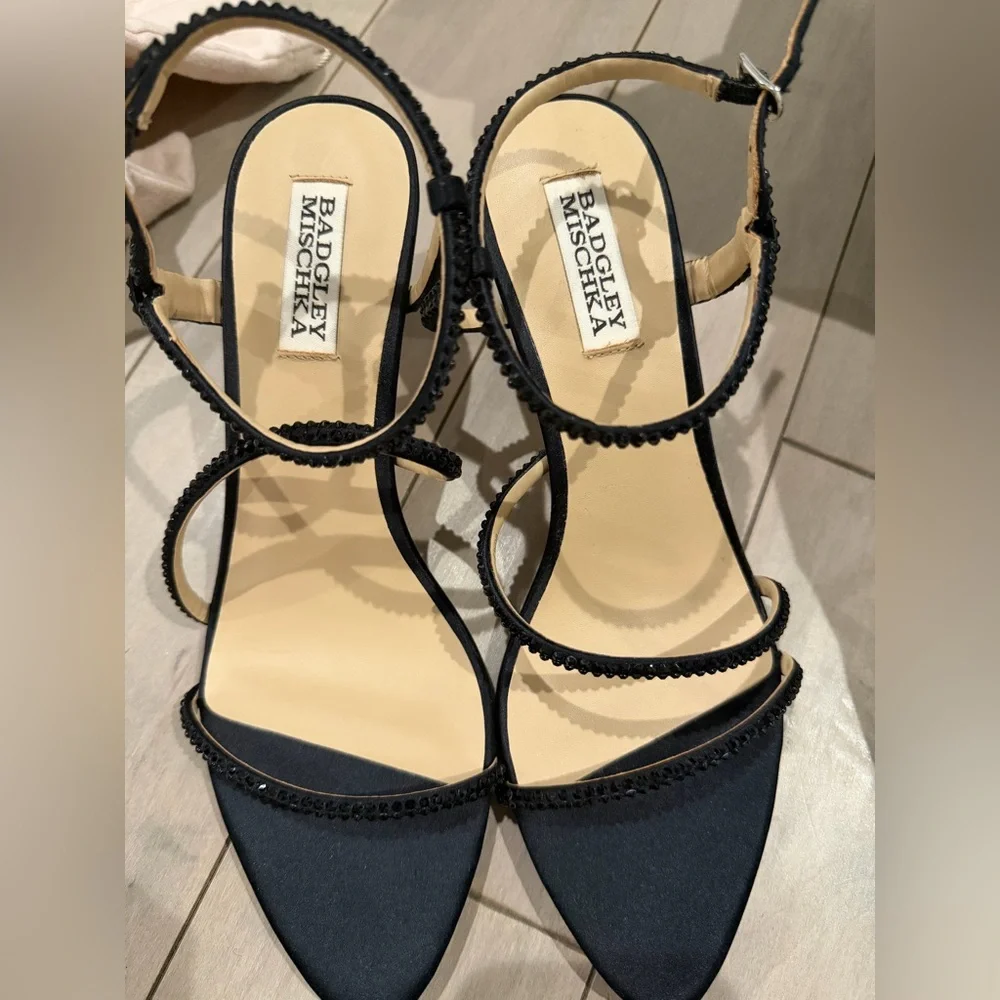 NWT: Badgley Mischka Julianna Black Satin Strappy Heels new in box with dust bag - Picture 14 of 14